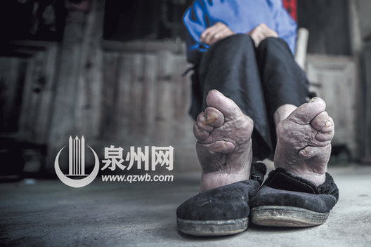 安溪桃舟裹小脚的耄耋老太-鲤城新闻网