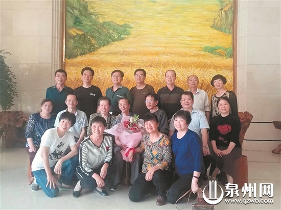 阔别43年 再道一声老师您好